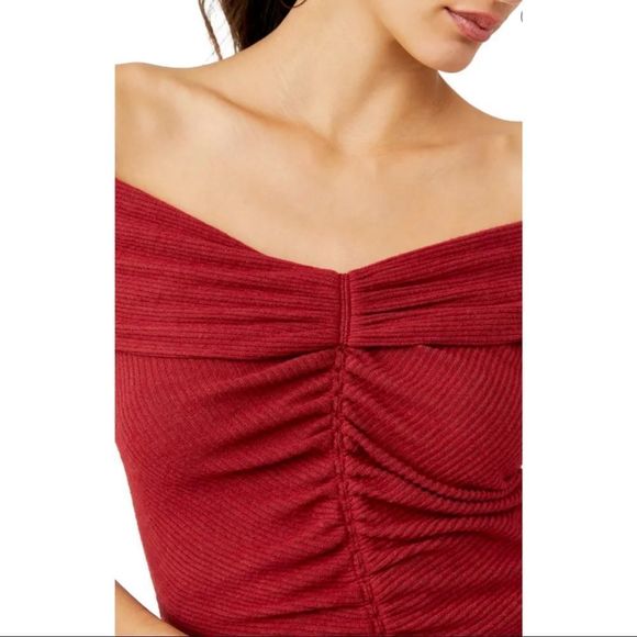 FREE PEOPLE Cutie Off the Shoulder Crop Top - Picture 5 of 8